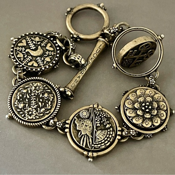 Lucky Brand Toggle Bracelet Antique Bronze Swivel Coins - Picture 4 of 14